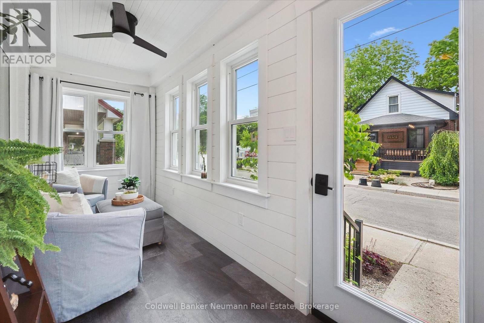 Guelph (exhibition Park), ON N1H1R2,58 DIVISION STREET