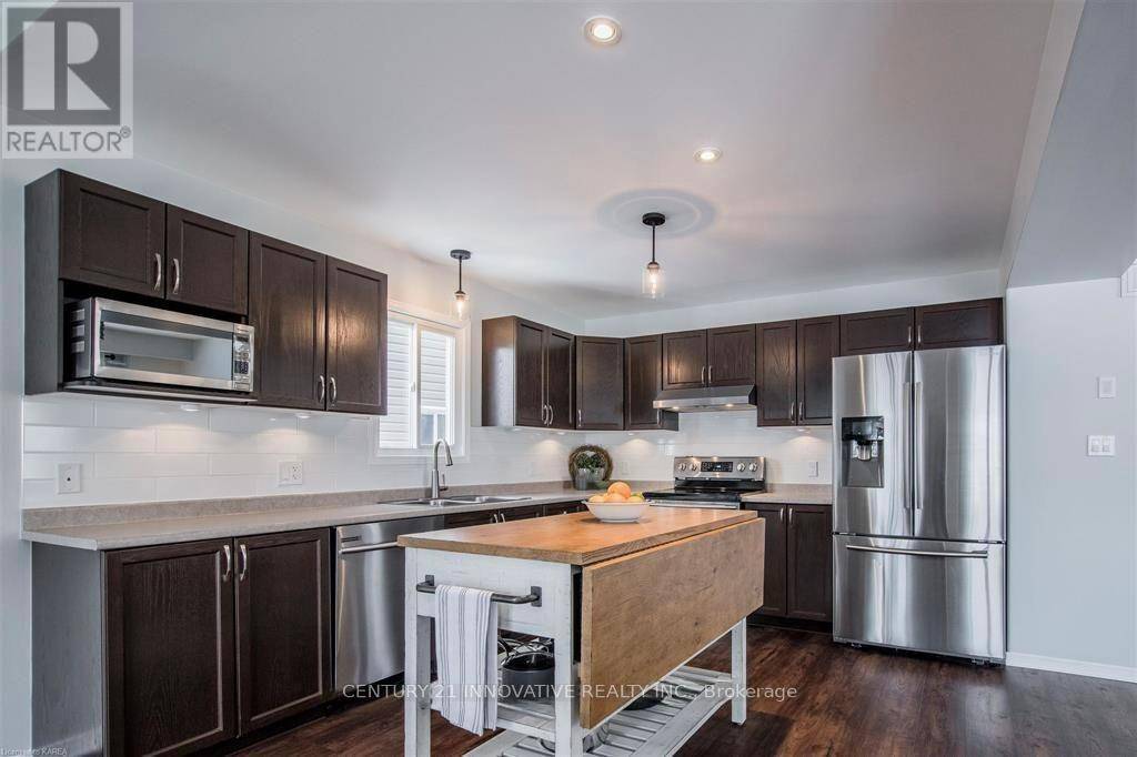 Kingston (kingston East (incl Barret Crt)), ON K7K0B6,625 WALTERS STREET