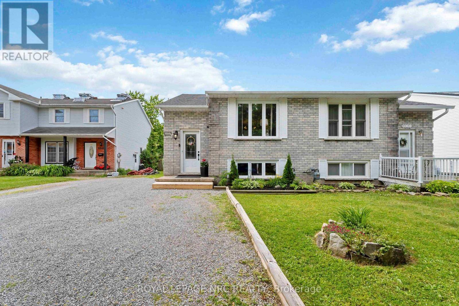 Niagara Falls (oldfield), ON L2G7T2,6058 WILDROSE CRESCENT