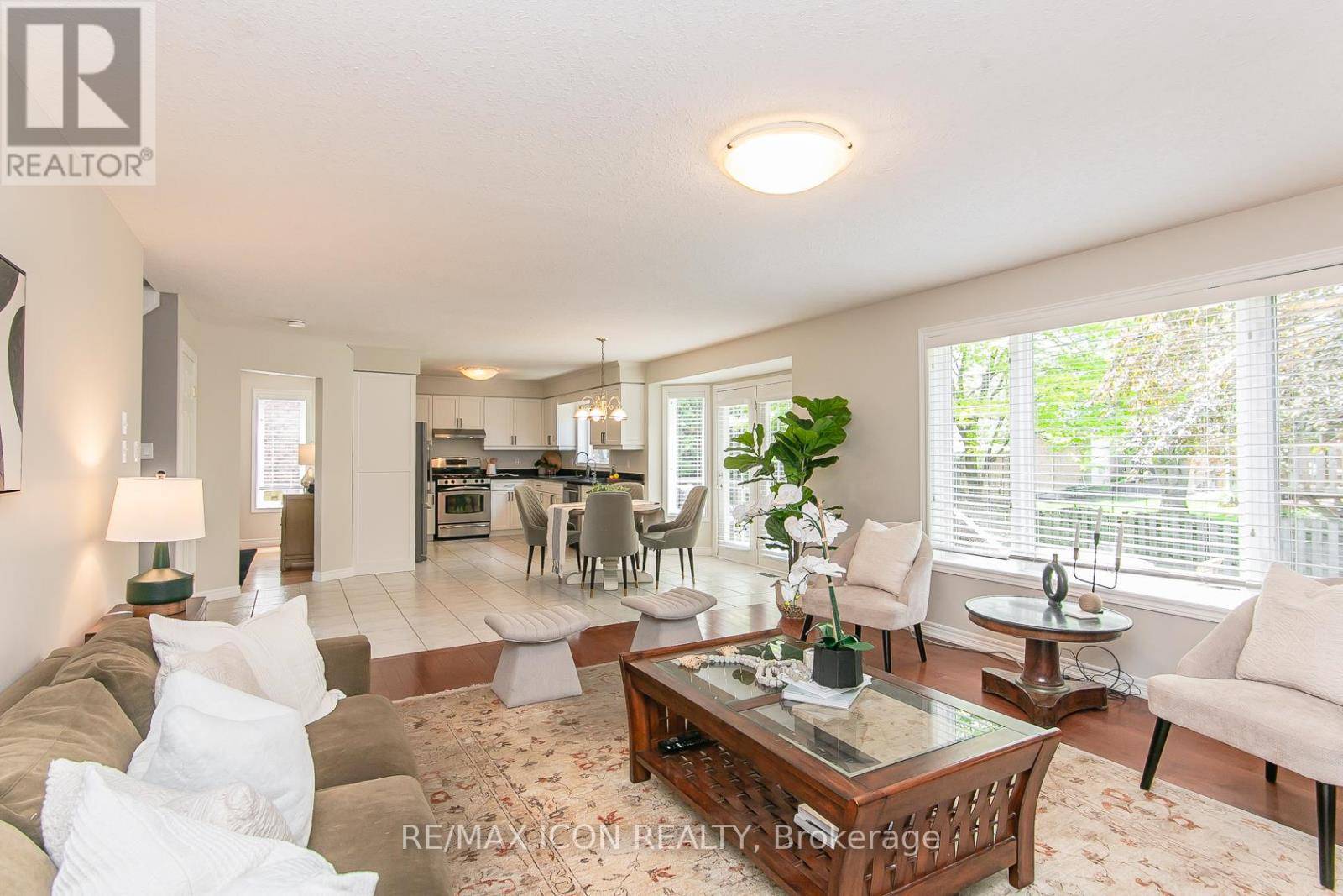 Guelph (kortright Hills), ON N1C1E2,18 SANDPIPER DRIVE