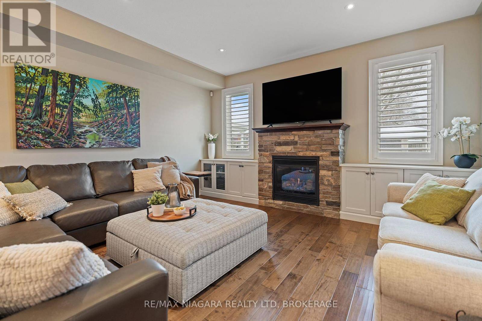 St. Catharines (secord Woods), ON L2R7K6,69 MACKENZIE KING AVENUE
