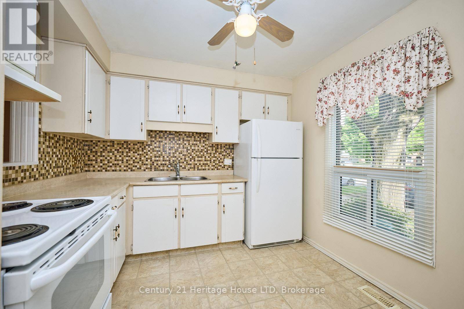 St. Catharines (haig), ON L2R7J7,75 Ventura DR #51