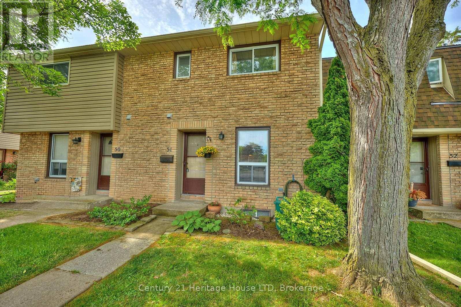 St. Catharines (haig), ON L2R7J7,75 Ventura DR #51
