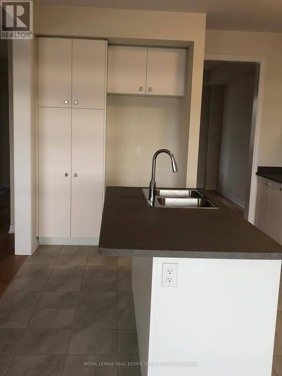 Thorold (rolling Meadows), ON L2V0K3,96 EXPLORER WAY