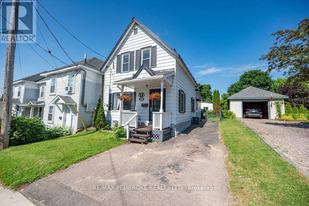 Pembroke, ON K8A4P4,386 MURRAY STREET