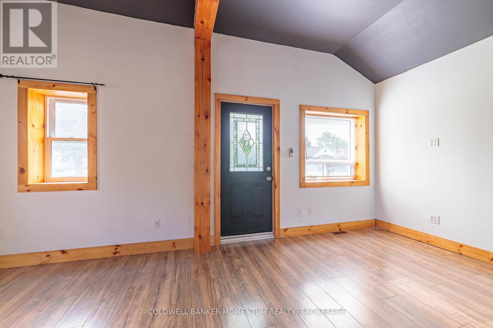 Port Colborne (killaly East), ON L3K2J7,72 WELLINGTON STREET