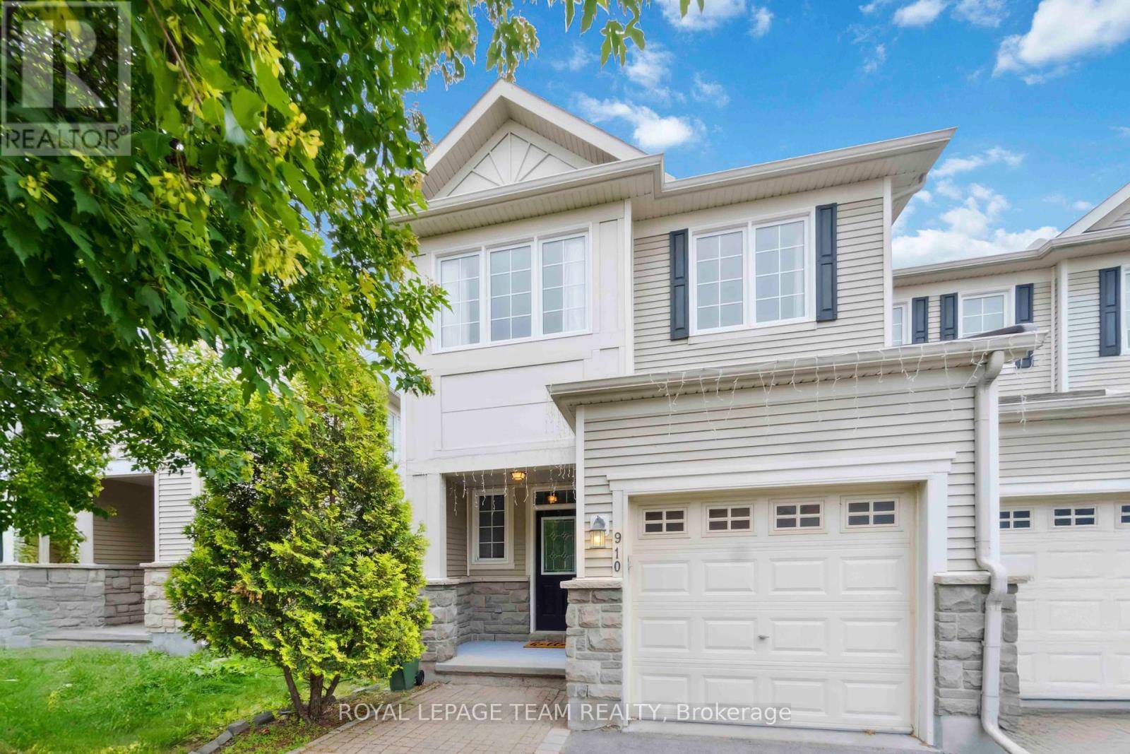 Ottawa, ON K2J0Z7,910 CALDERMILL PRIVATE
