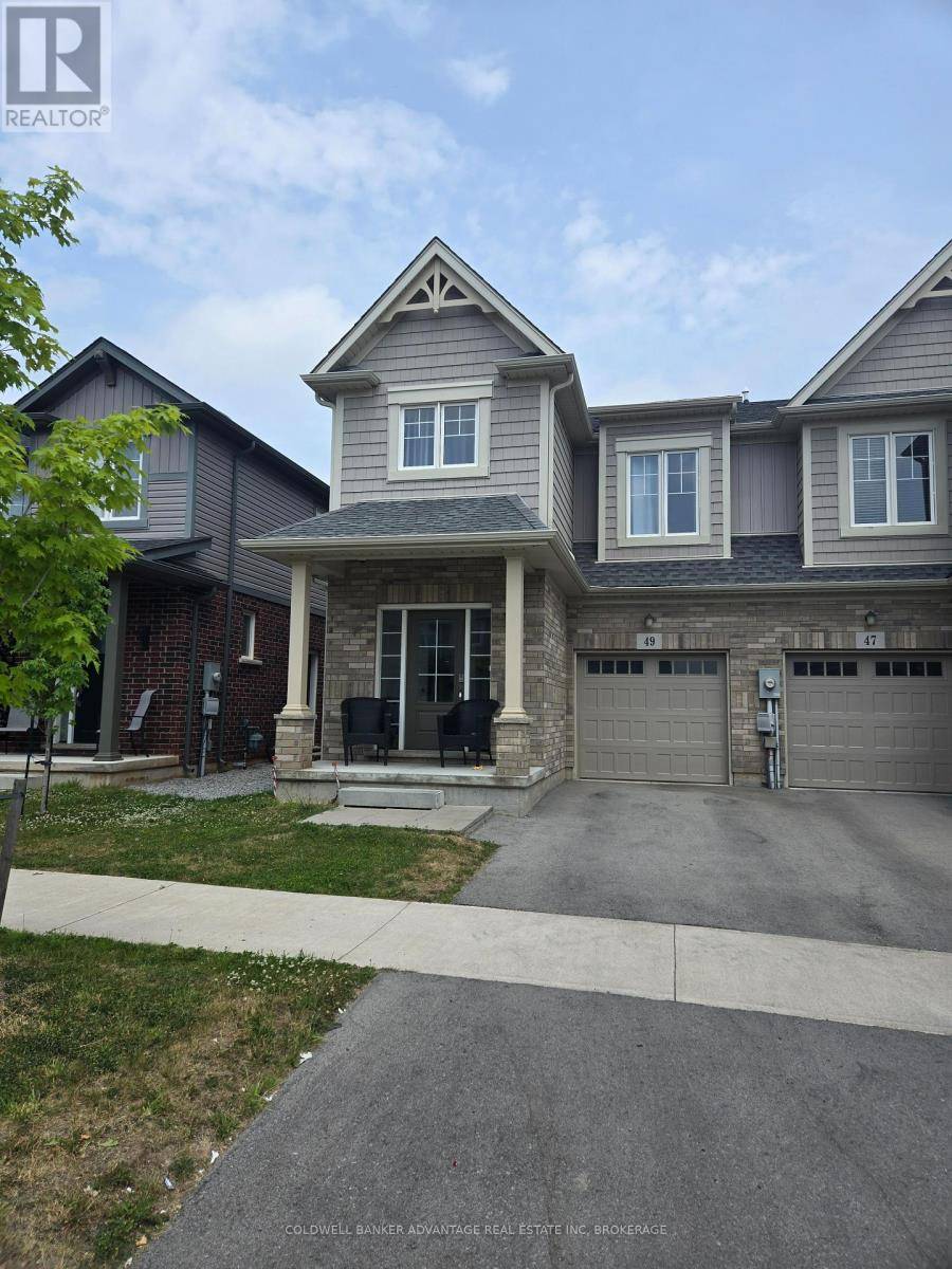 Pelham (fonthill), ON L0S1E6,49 Lymburner ST #lower