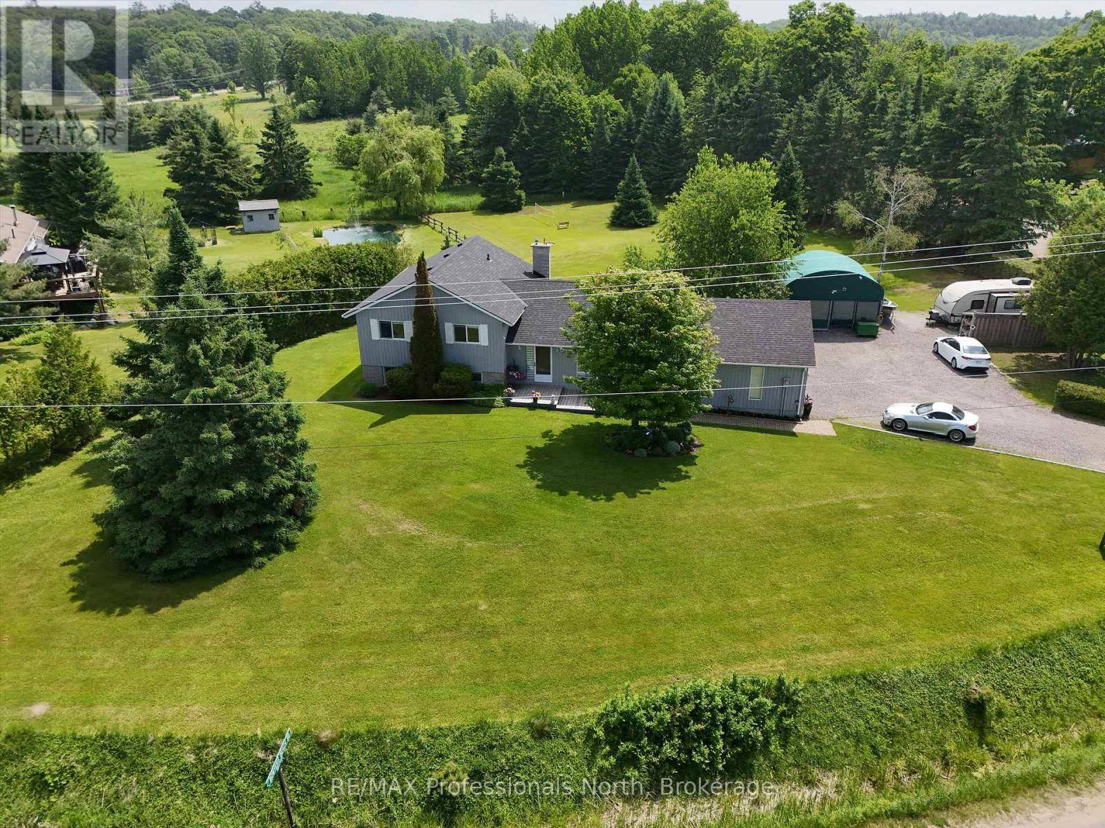 Bracebridge (monck (bracebridge)), ON P1L1C5,1287 GOLDEN BEACH ROAD