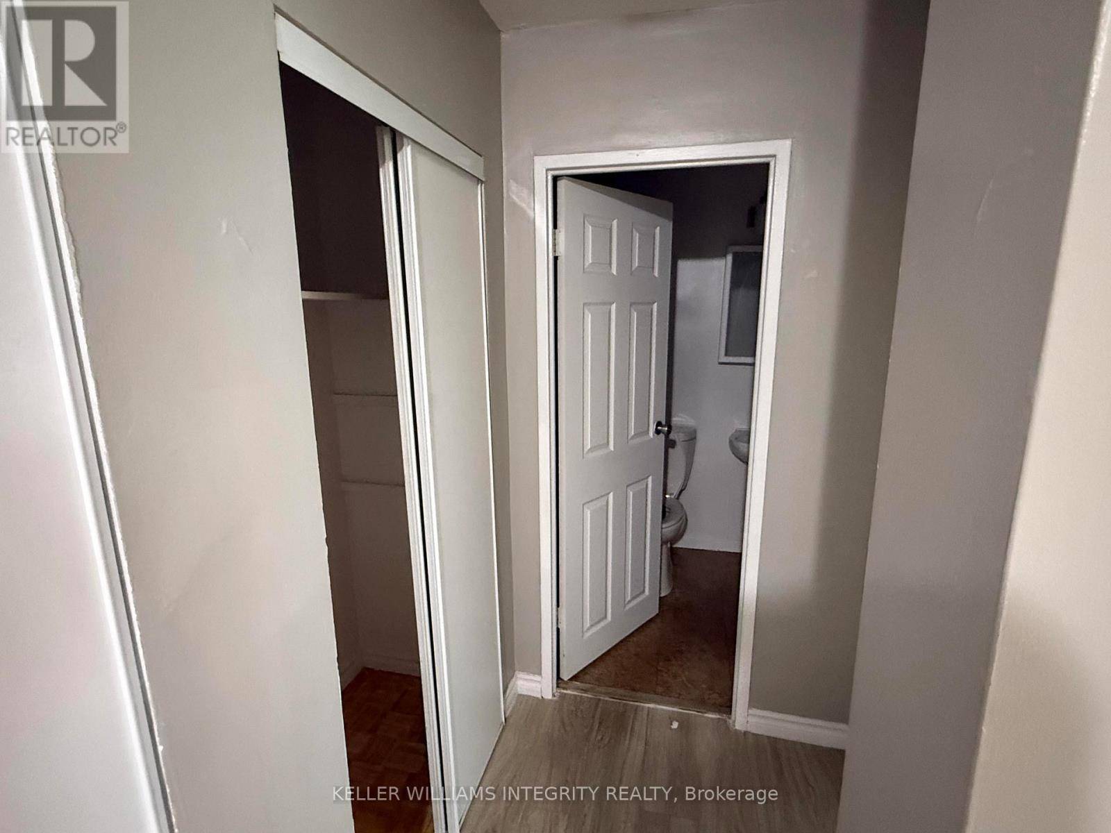Ottawa, ON K1Z8H4,1435 Morisset AVE ##112