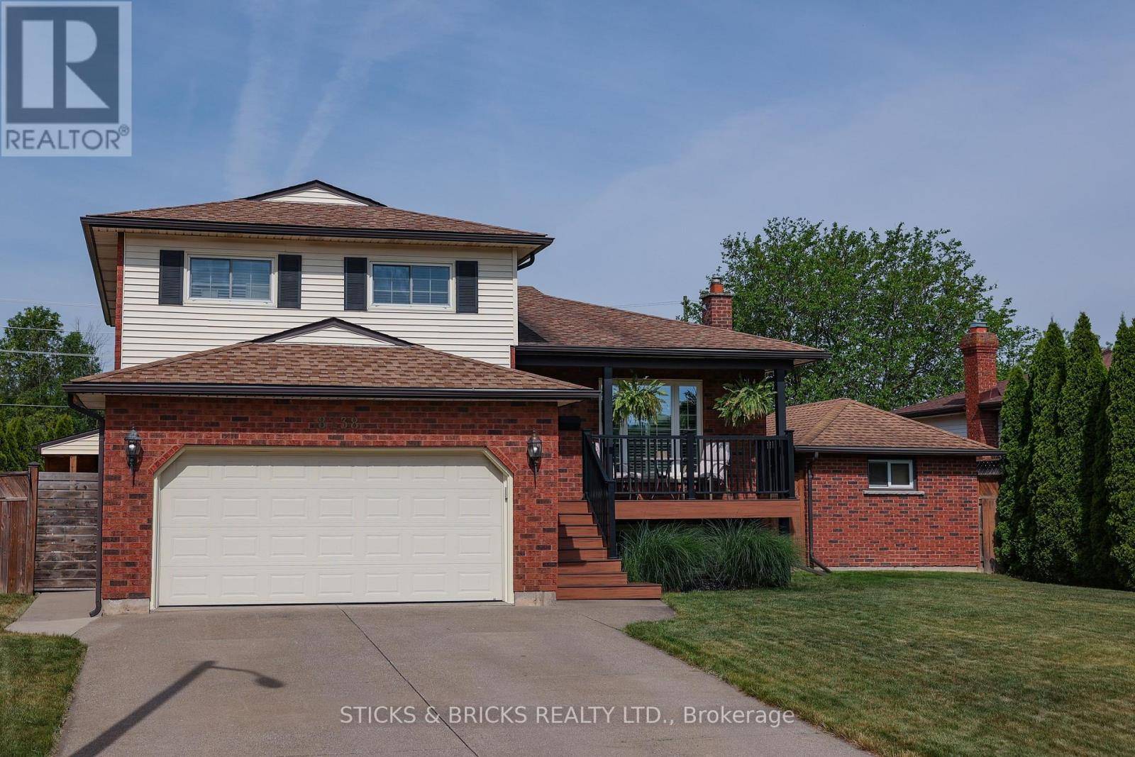 Niagara Falls (ascot), ON L2H1W4,8238 LEXINGTON COURT