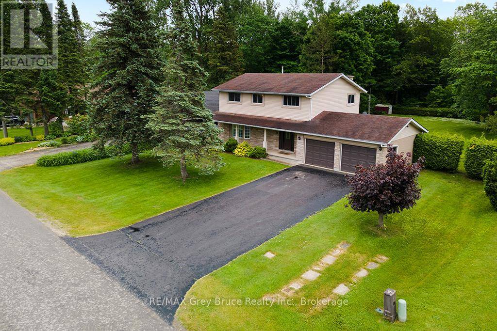 Meaford, ON N4L1E6,79 FARRAR STREET