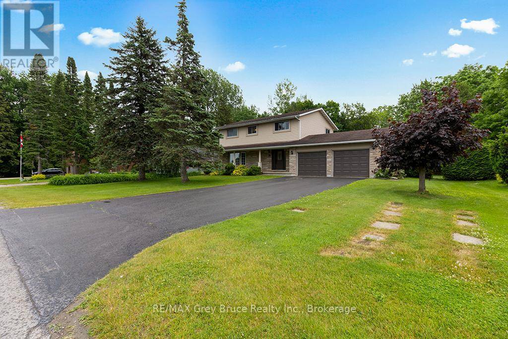 Meaford, ON N4L1E6,79 FARRAR STREET