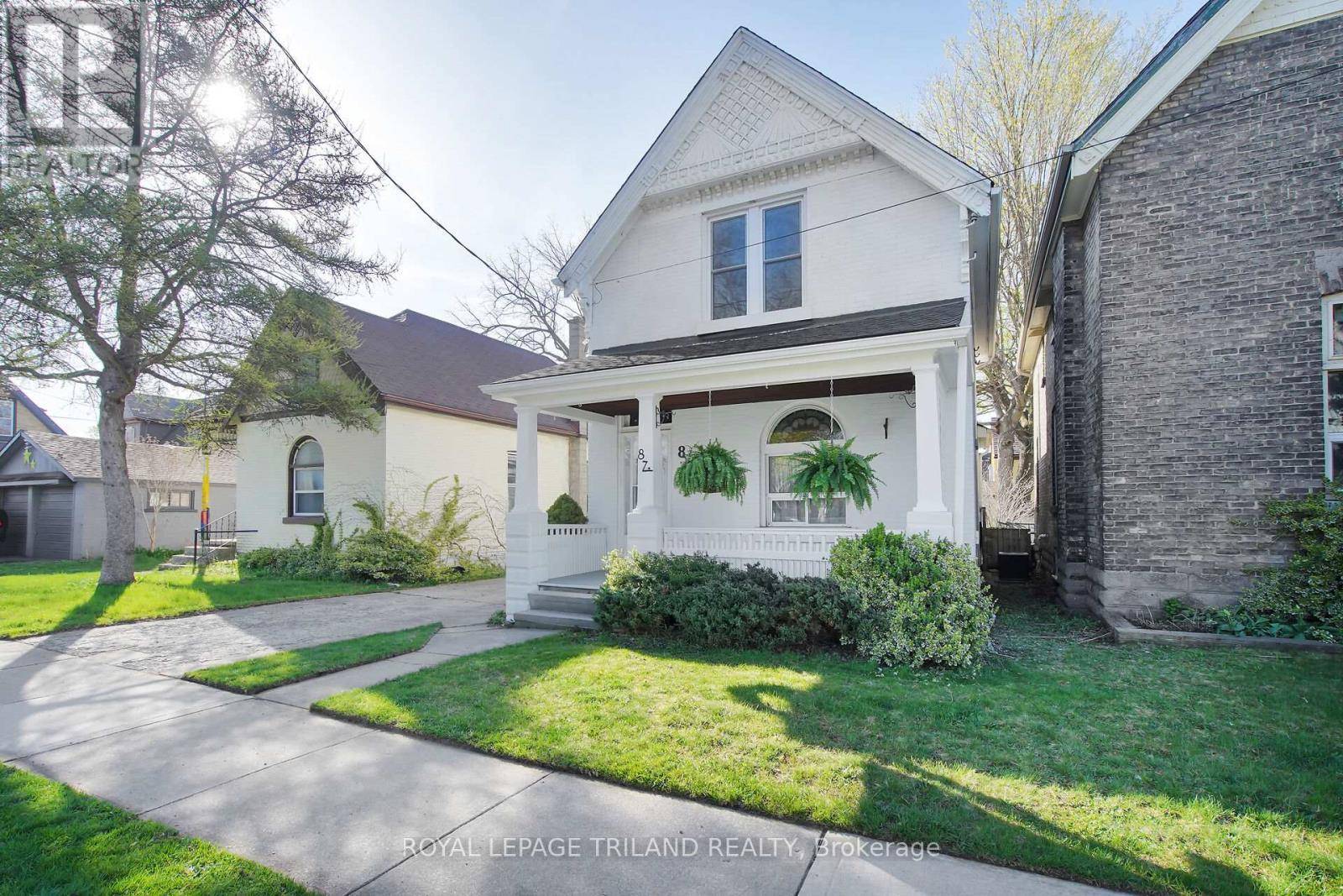 London East (east L), ON N5Z1E9,879 TRAFALGAR STREET