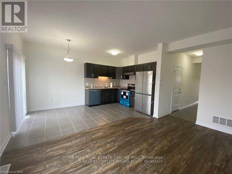 Welland (west Welland), ON L3C0H9,180 SUNFLOWER PLACE