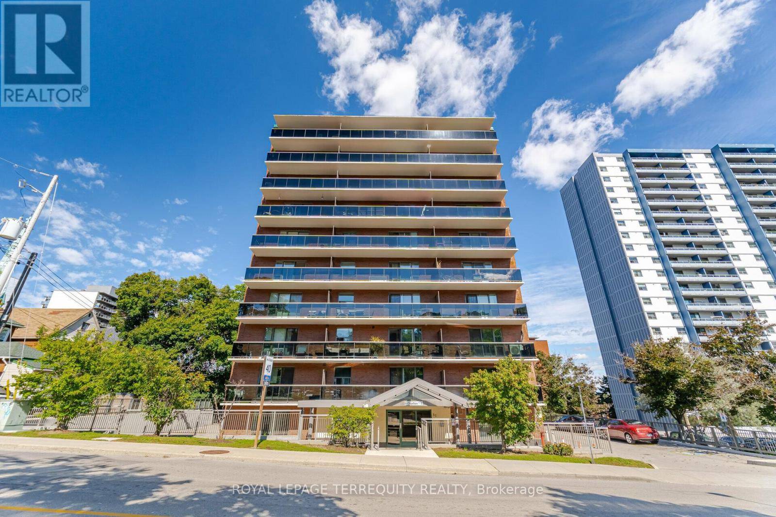 Hamilton (corktown), ON L8N1Y7,81 Charlton AVE East #101