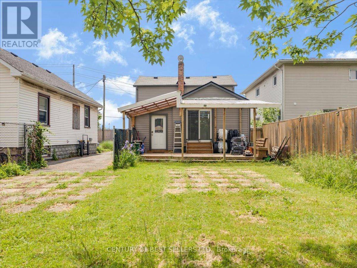 St. Catharines (haig), ON L2R1P7,39 CARLTON STREET