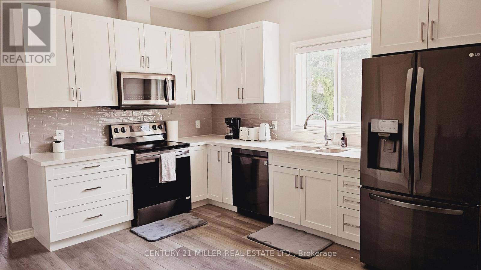 St. Catharines (western Hill), ON L2S1X4,108 (MAIN-UPPER UNIT) POWERVIEW AVENUE