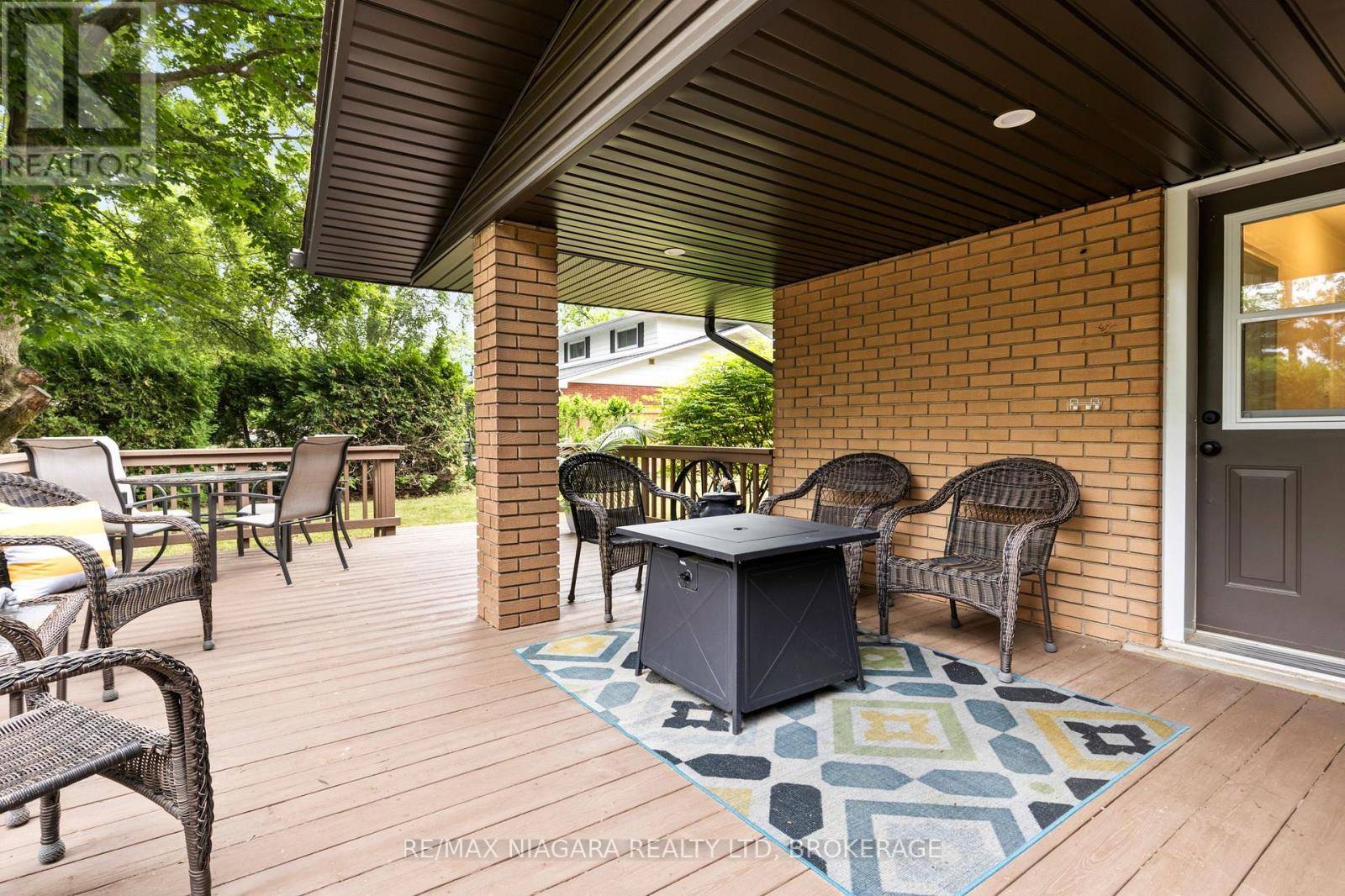 Pelham (fonthill), ON L0S1E0,27 DALEVIEW CRESCENT