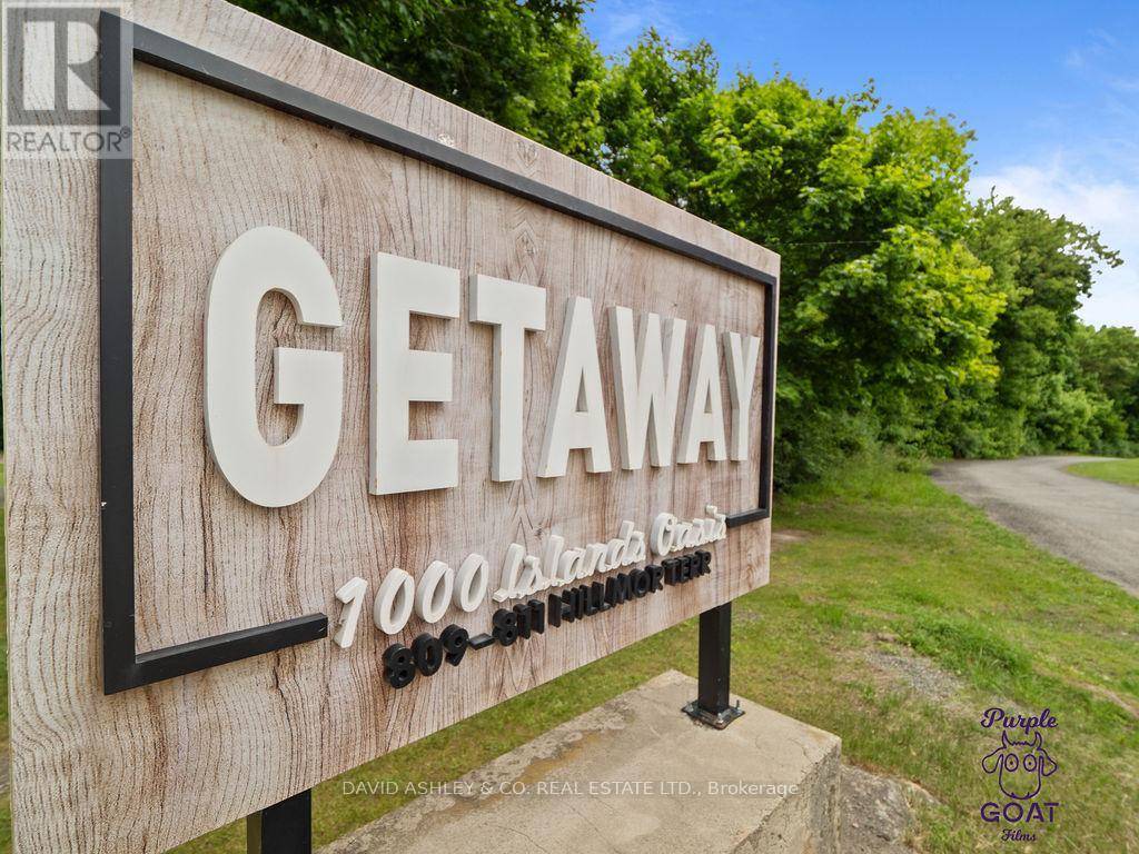 Elizabethtown-kitley, ON K6V7G3,809-811 HILMOR TERRACE S
