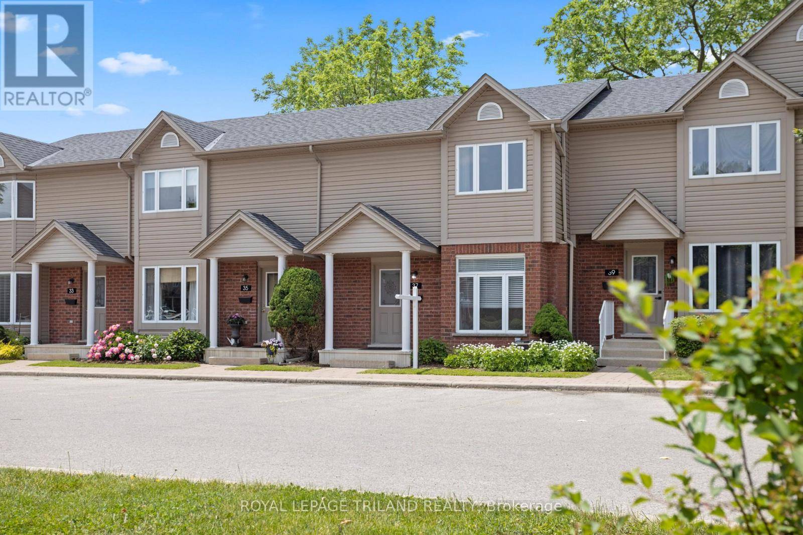 London North (north C), ON N5X4S1,1921 Father Dalton AVE #37