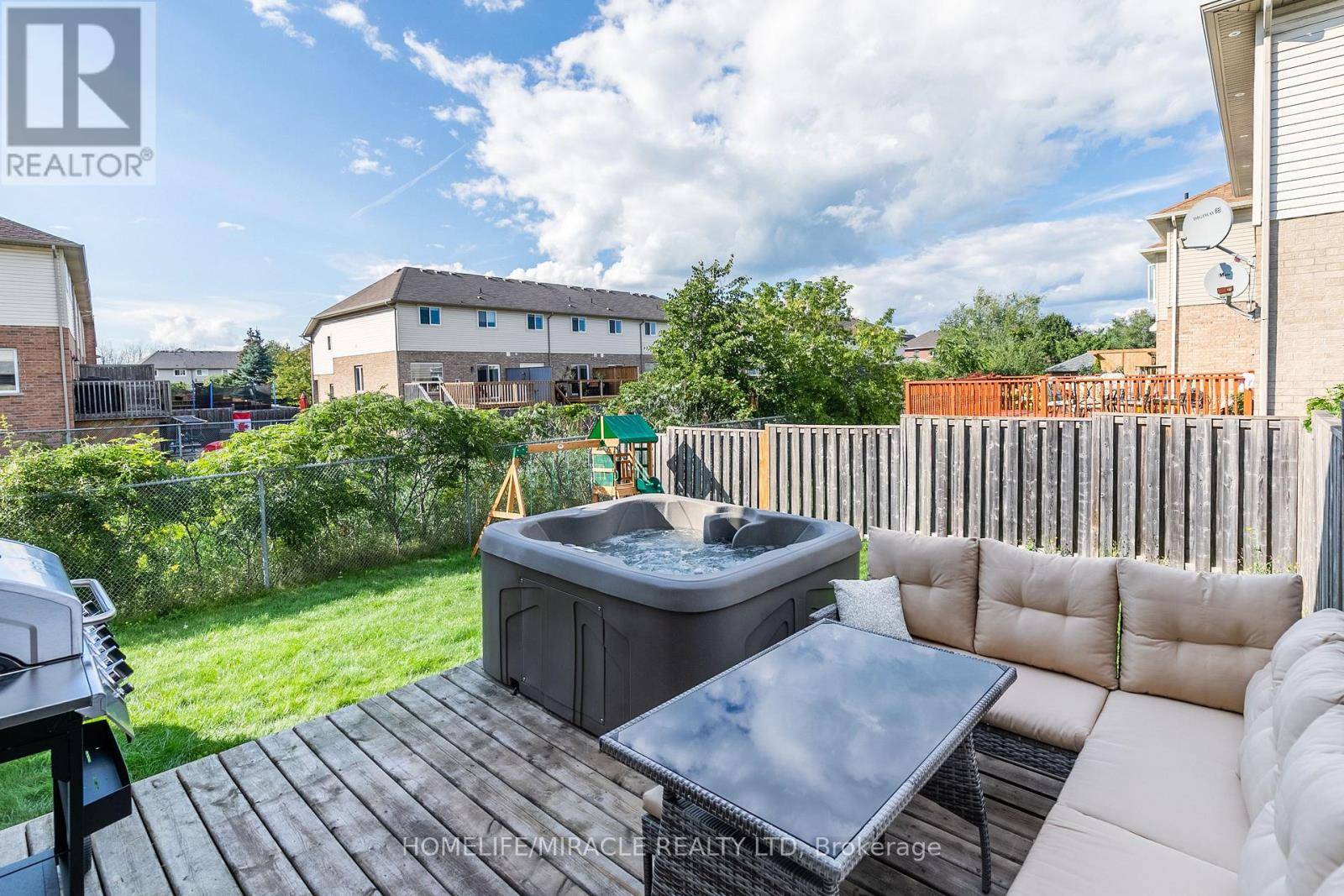 Hamilton (stoney Creek), ON L8E0B9,51 PALACEBEACH TRAIL