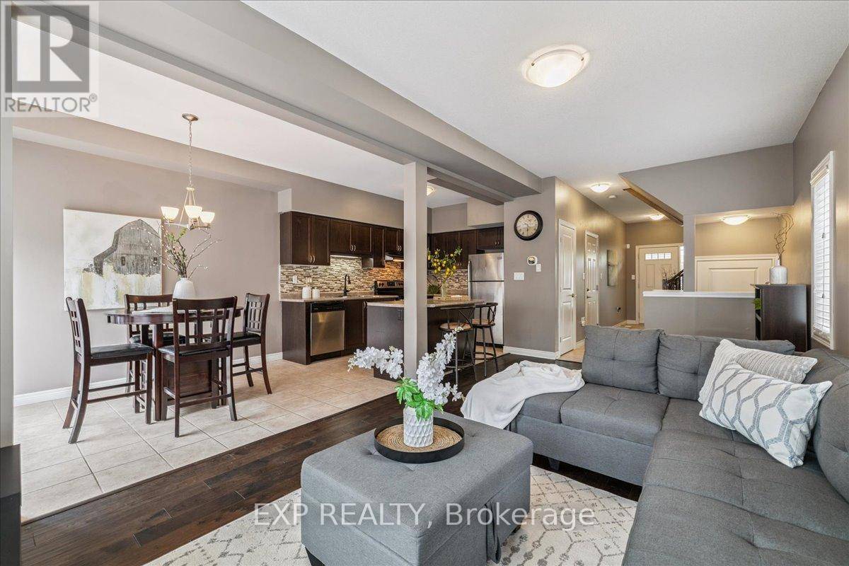 Grimsby (grimsby West), ON L3M0C4,6 Chestnut DR ## 39