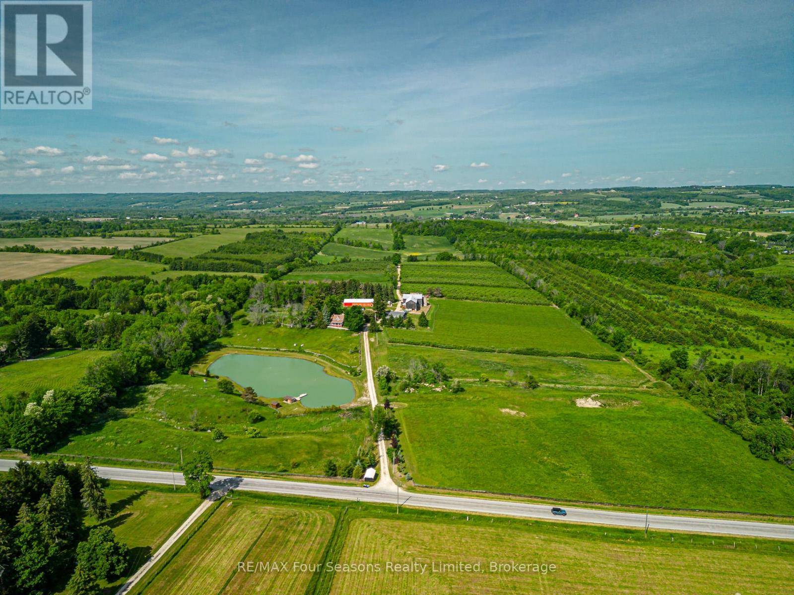 Blue Mountains, ON N0H1J0,416476 10TH LINE S