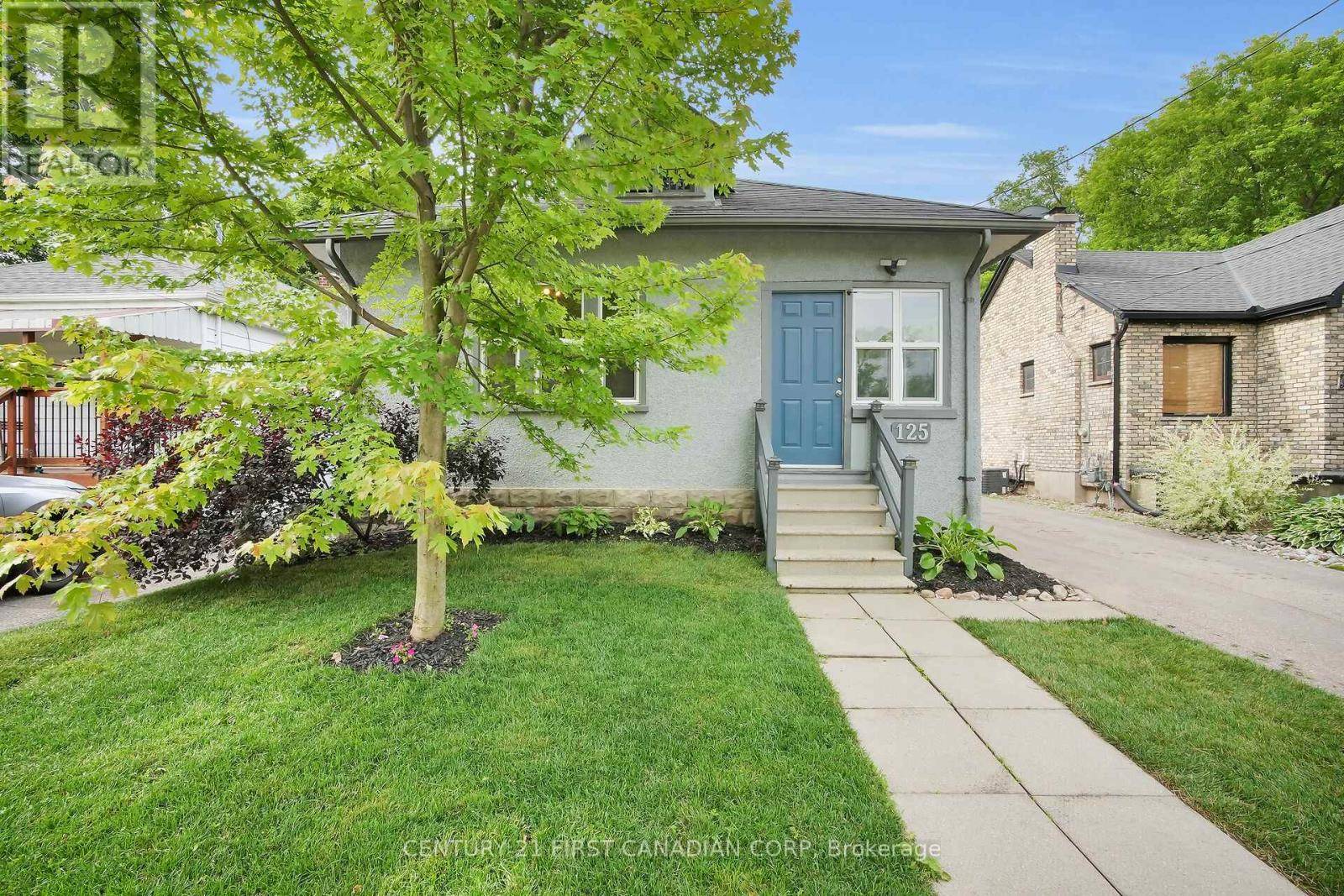 London South (south H), ON N6C1R3,125 WESTON STREET