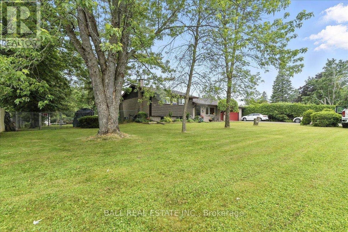 Selwyn, ON K0L1T0,601 CHURCHILL CRESCENT