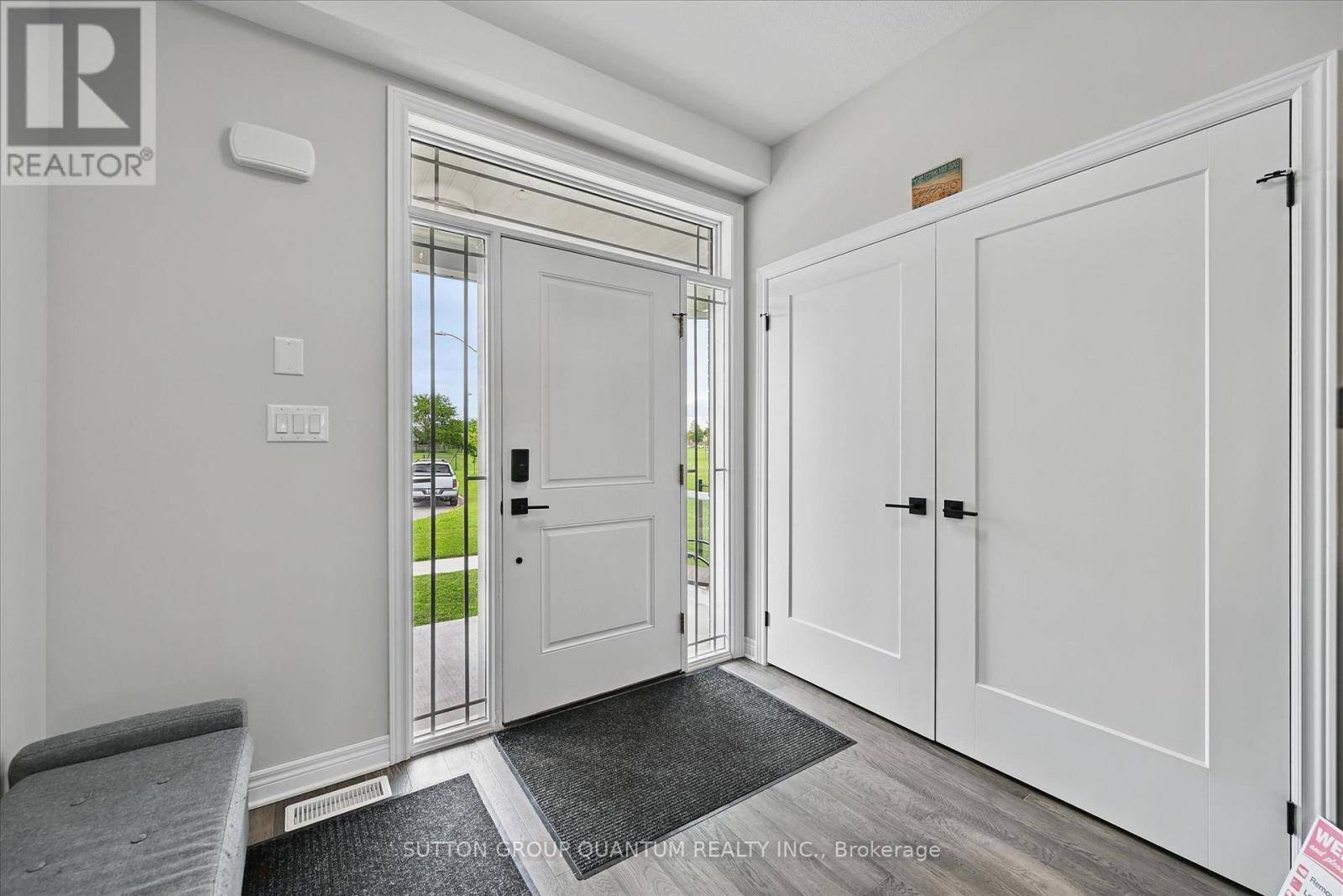 St. Catharines (carlton/bunting), ON L2M0C2,63 BERKSHIRE DRIVE