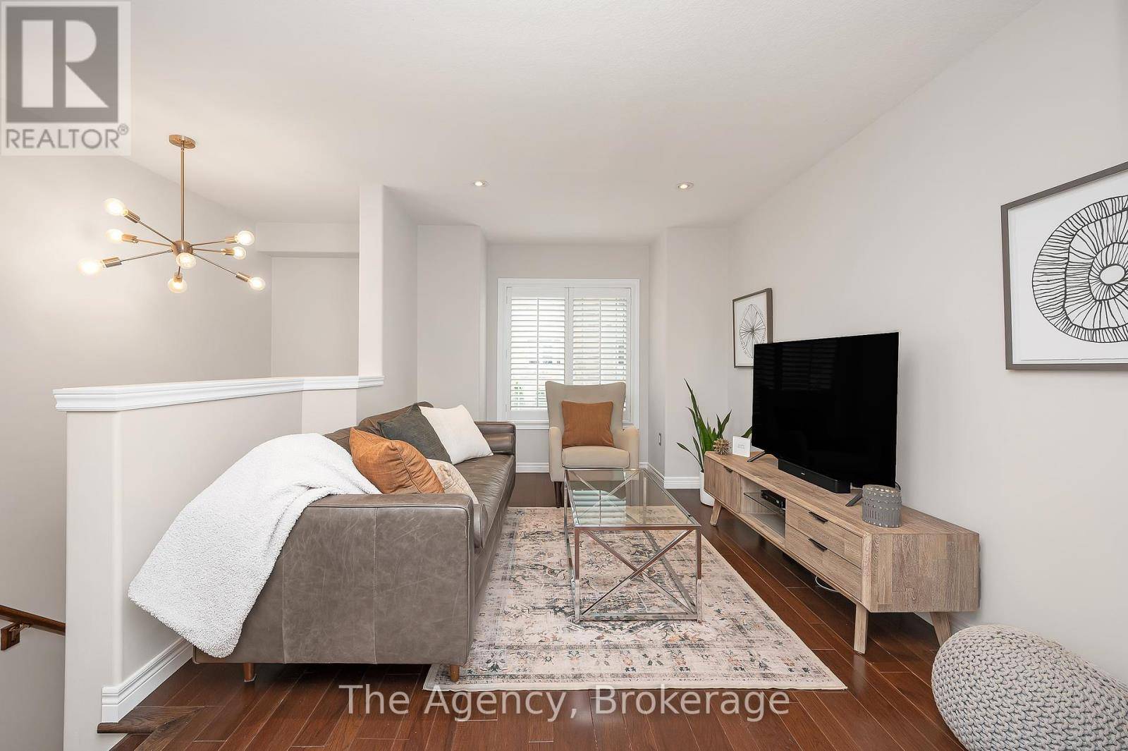 Hamilton (stoney Creek Mountain), ON L8J0H5,201 Westbank TRL #13