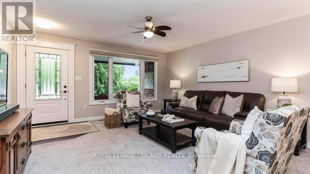 St. Thomas, ON N5R6B8,16 COSTELLO COURT