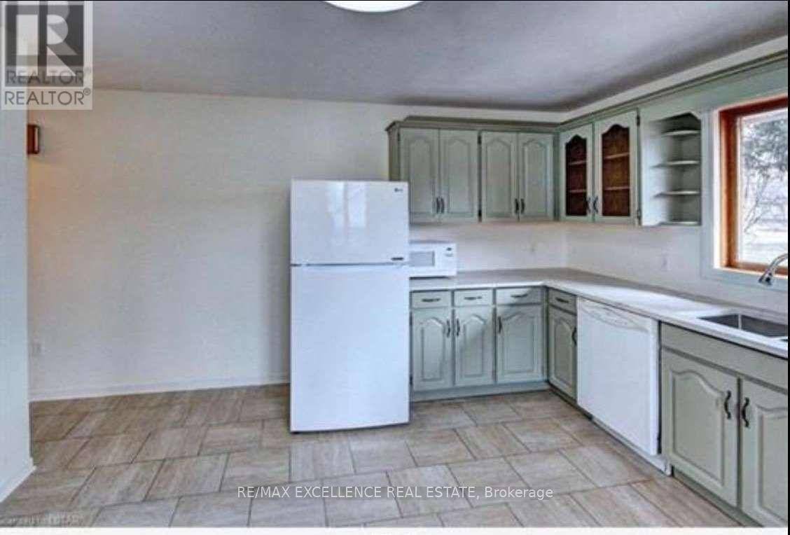 London East (east H), ON N5W2P9,1595 BORDEN STREET