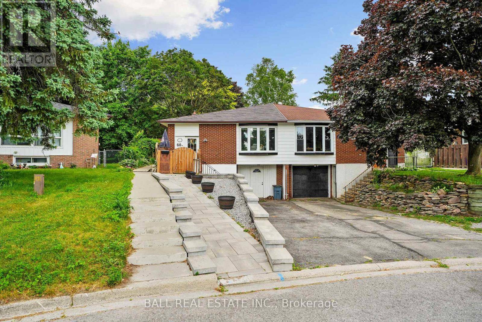 Port Hope, ON L1A3T5,60A CROSSLEY DRIVE