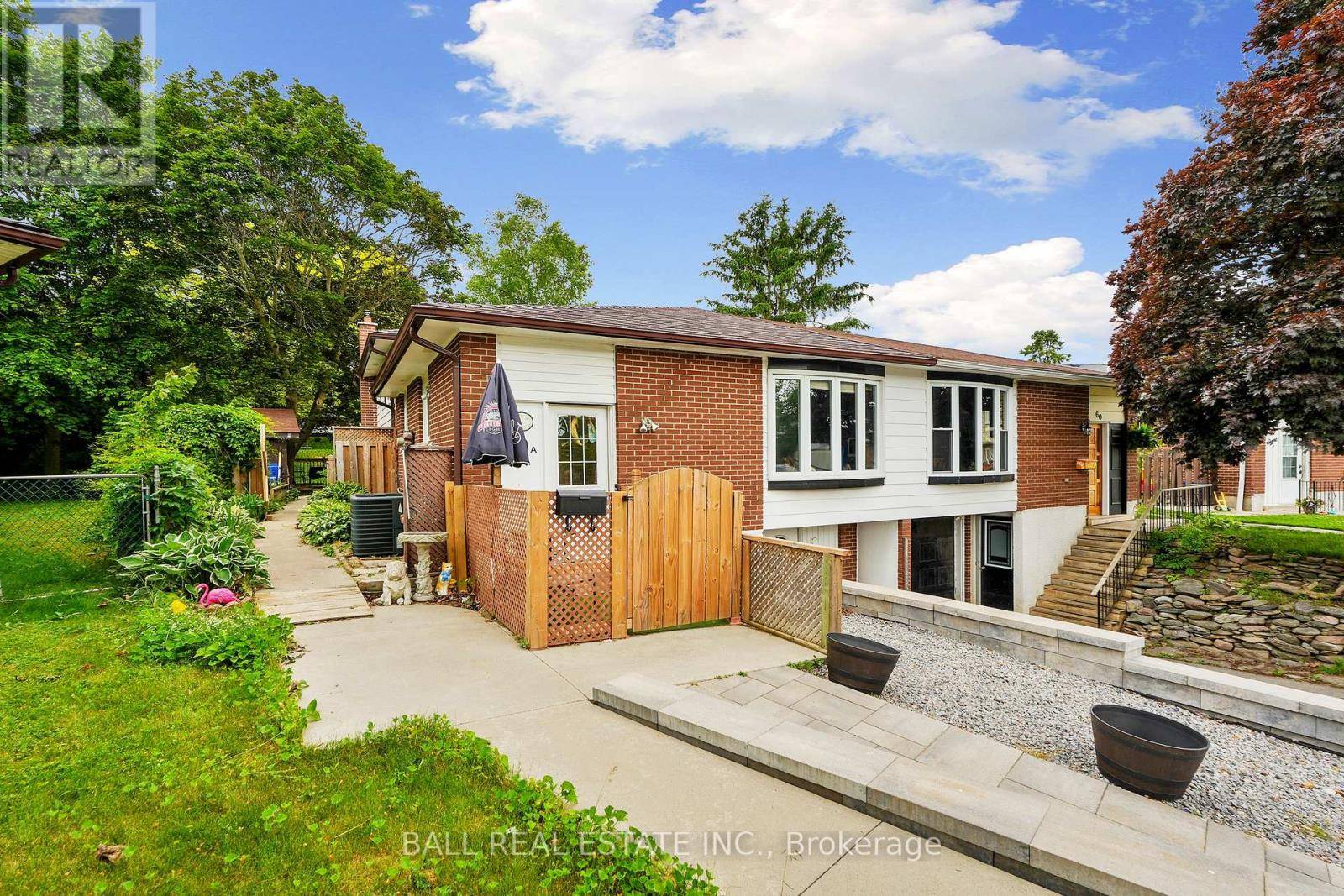 Port Hope, ON L1A3T5,60A CROSSLEY DRIVE