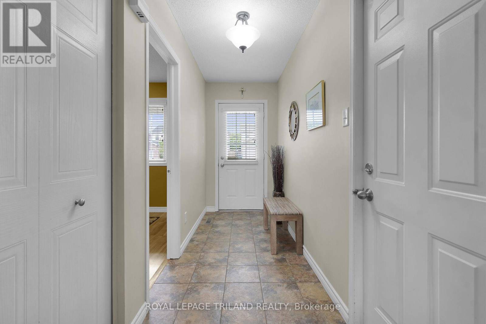London North (north C), ON N5X4G7,847 MARIGOLD STREET