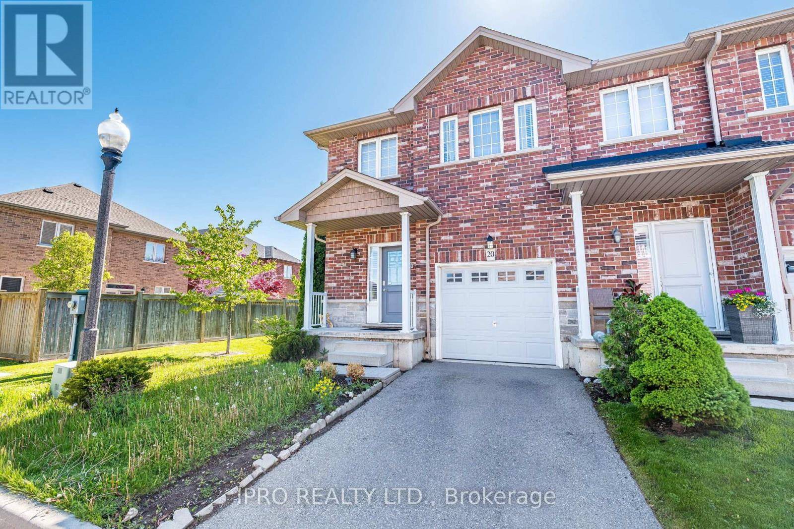 Hamilton (stoney Creek), ON L8E0G1,45 Seabreeze CRES #20