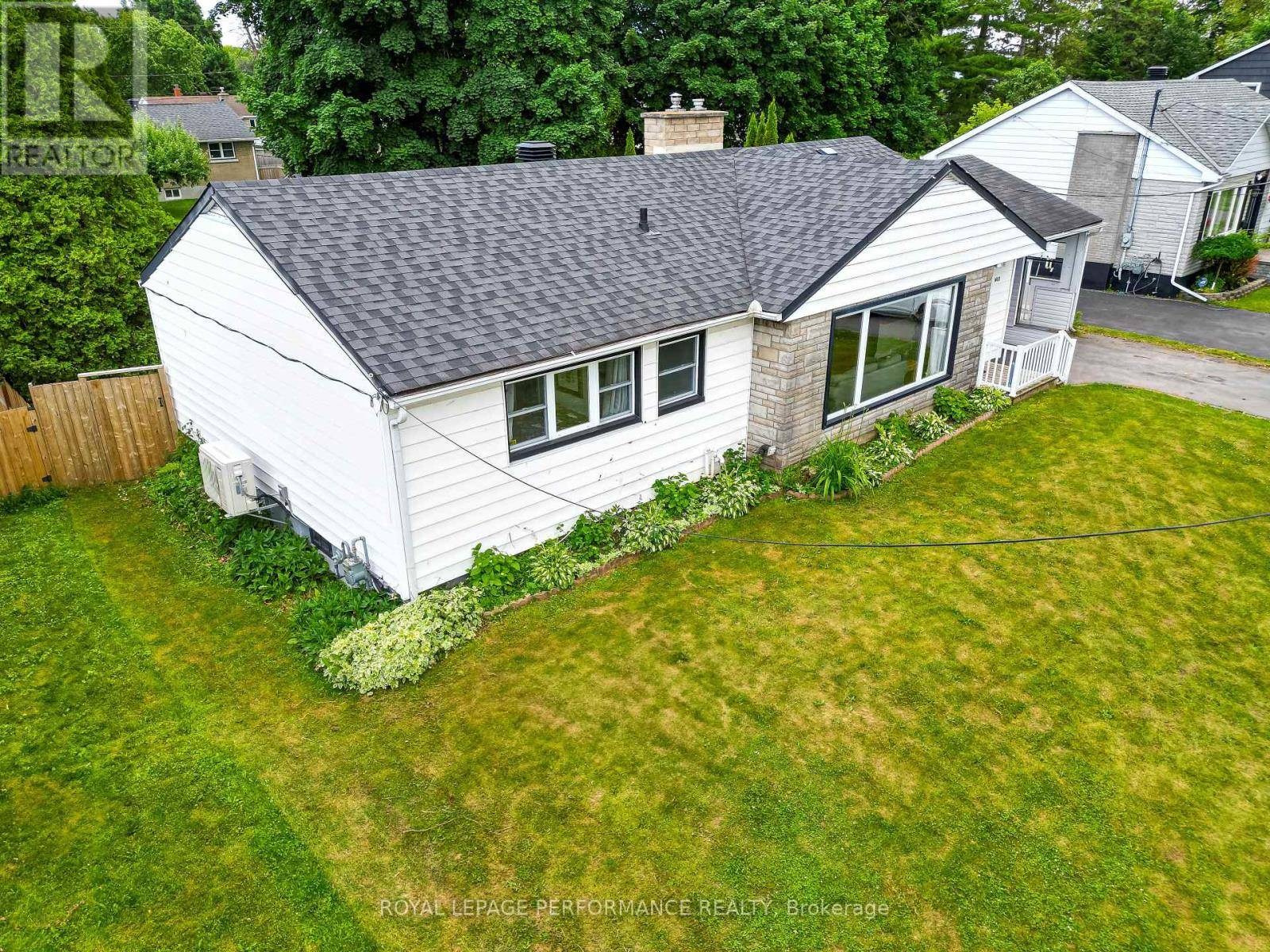 Cornwall, ON K6J1V5,1402 DOVER ROAD