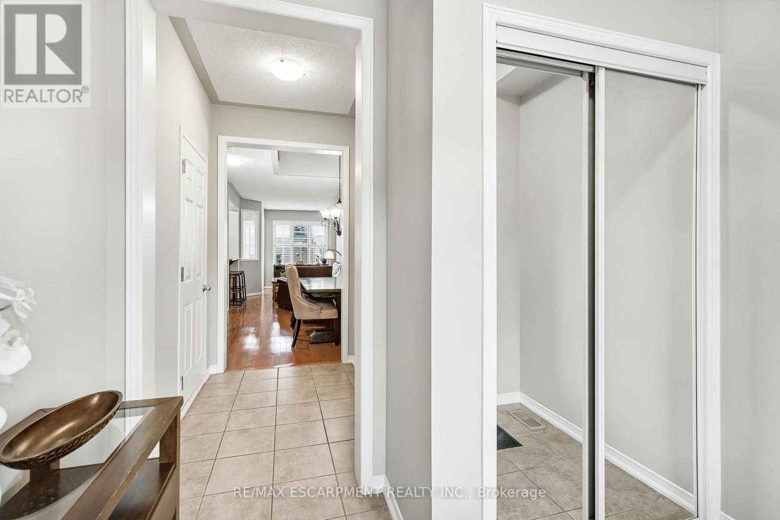 Hamilton (waterdown), ON L8B0S1,71 CATHEDRAL COURT