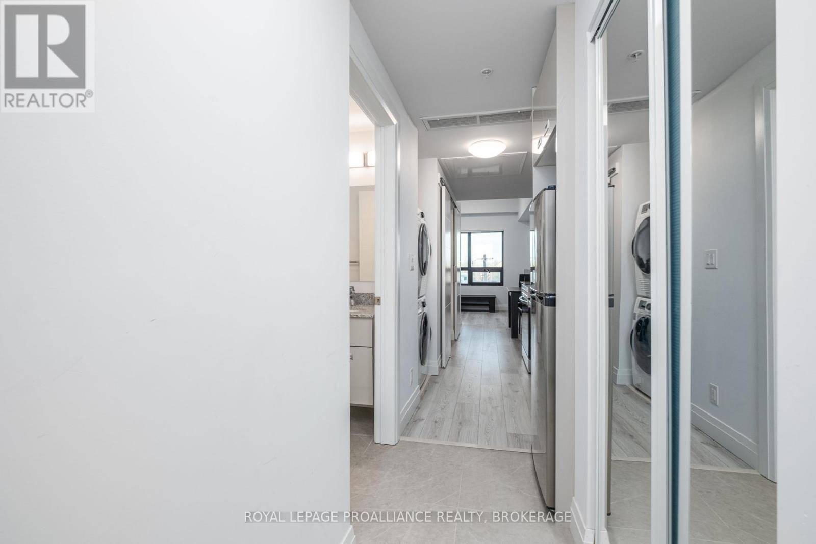 Kingston (central City East), ON K7L1E5,652 Princess ST #415
