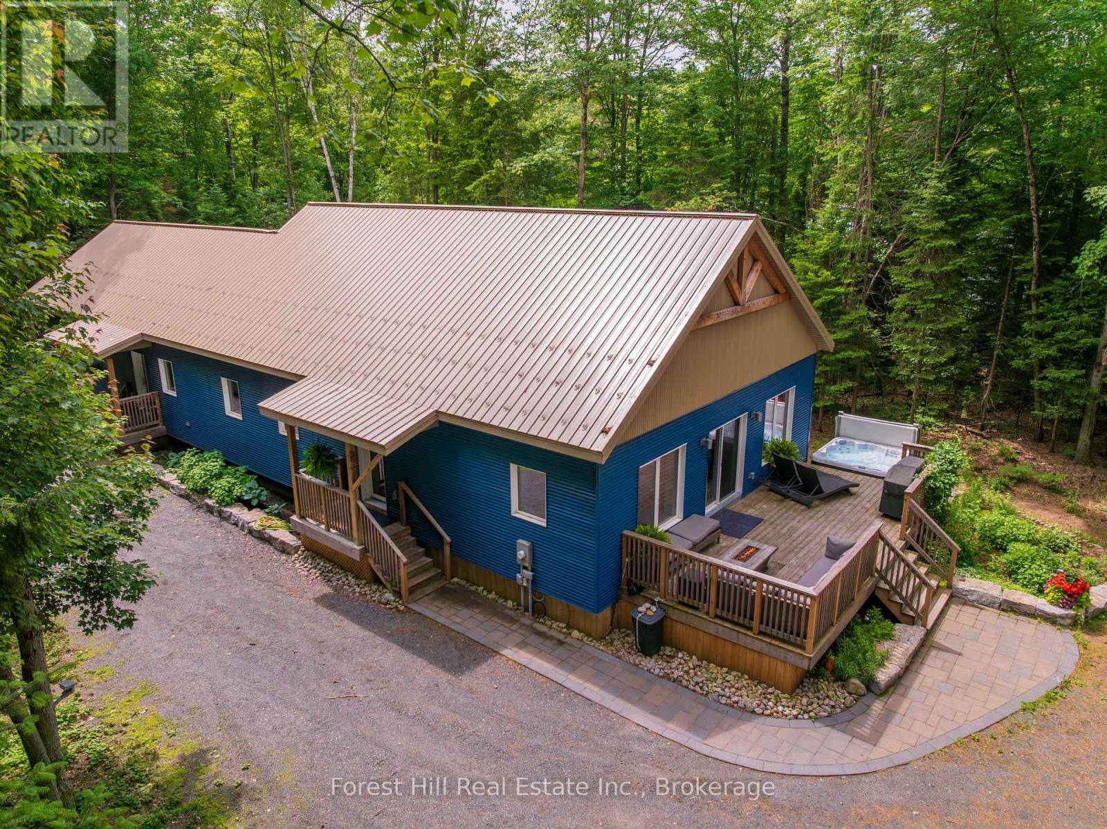 Lake Of Bays (mclean), ON P0B1A0,2776 MUSKOKA RD 117 ROAD S