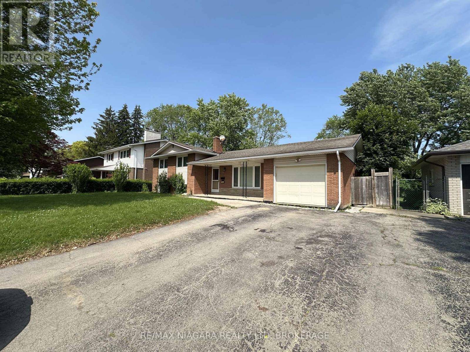 Welland (prince Charles), ON L3C2T6,182 WILLSON RD #MAIN