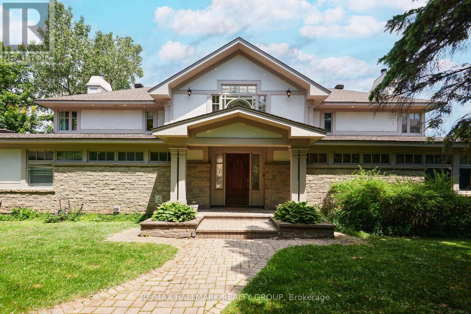 Ottawa, ON K1J6L7,23 DAVIDSON DRIVE