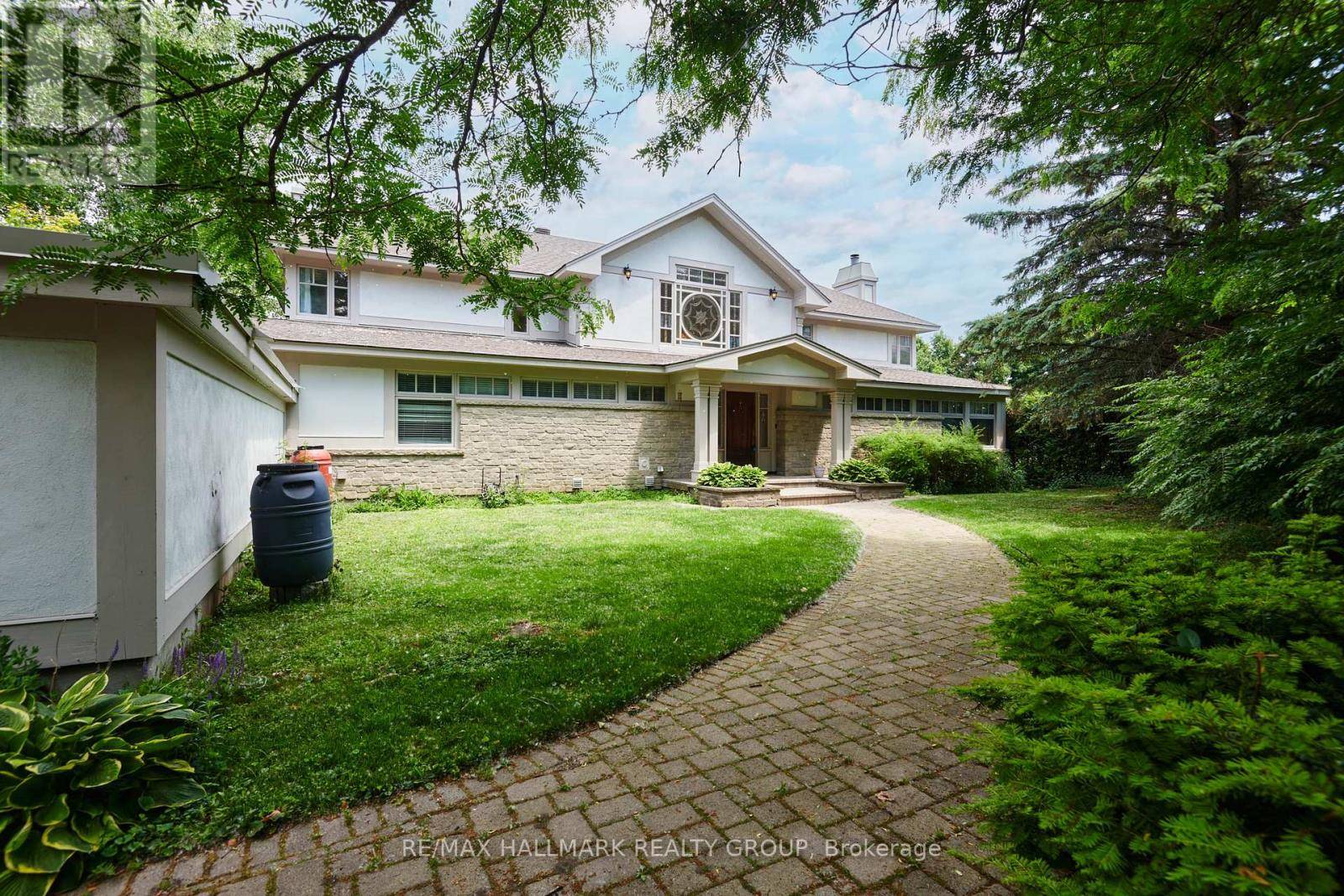 Ottawa, ON K1J6L7,23 DAVIDSON DRIVE