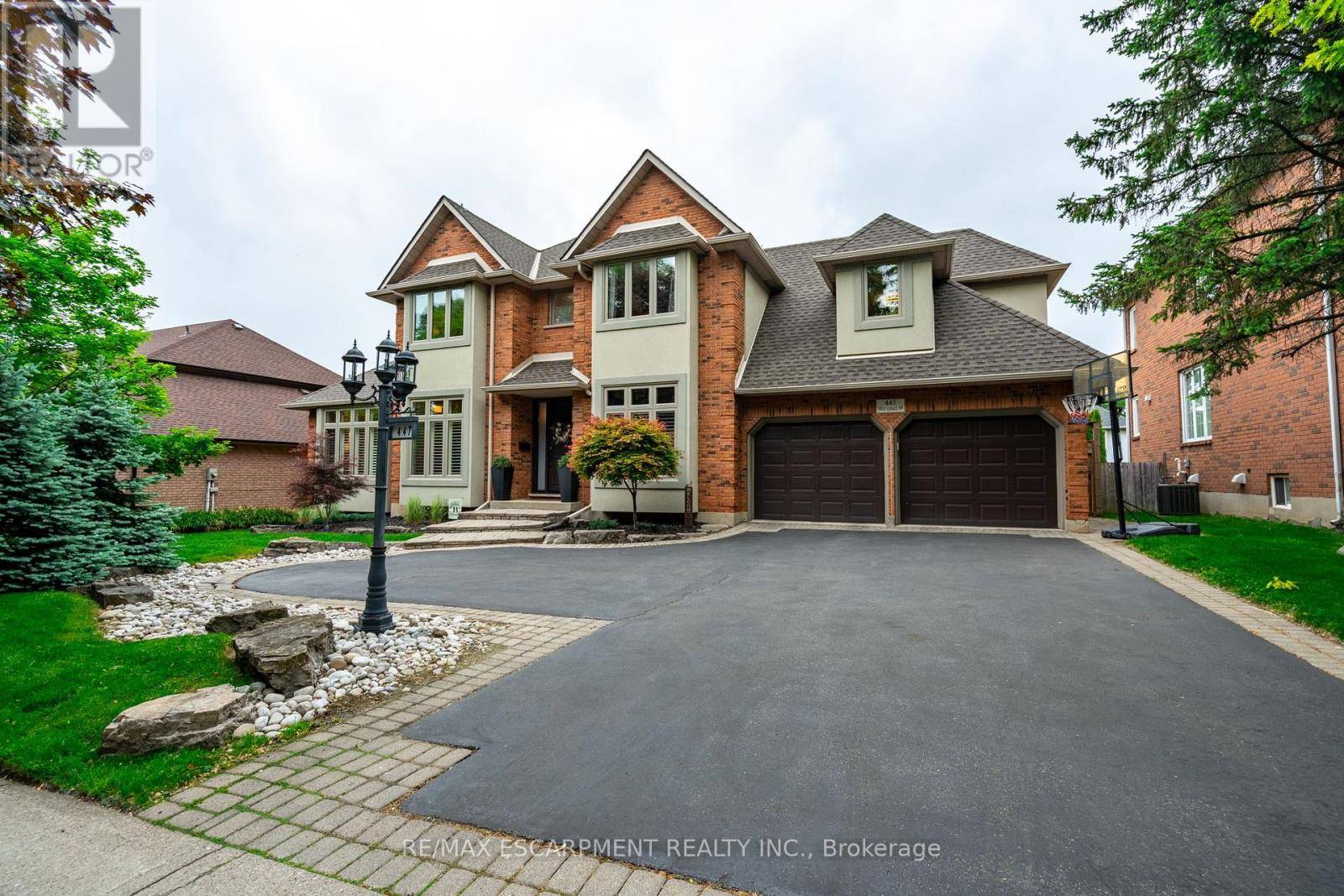 Hamilton (ancaster), ON L9G4X6,447 GOLF LINKS ROAD