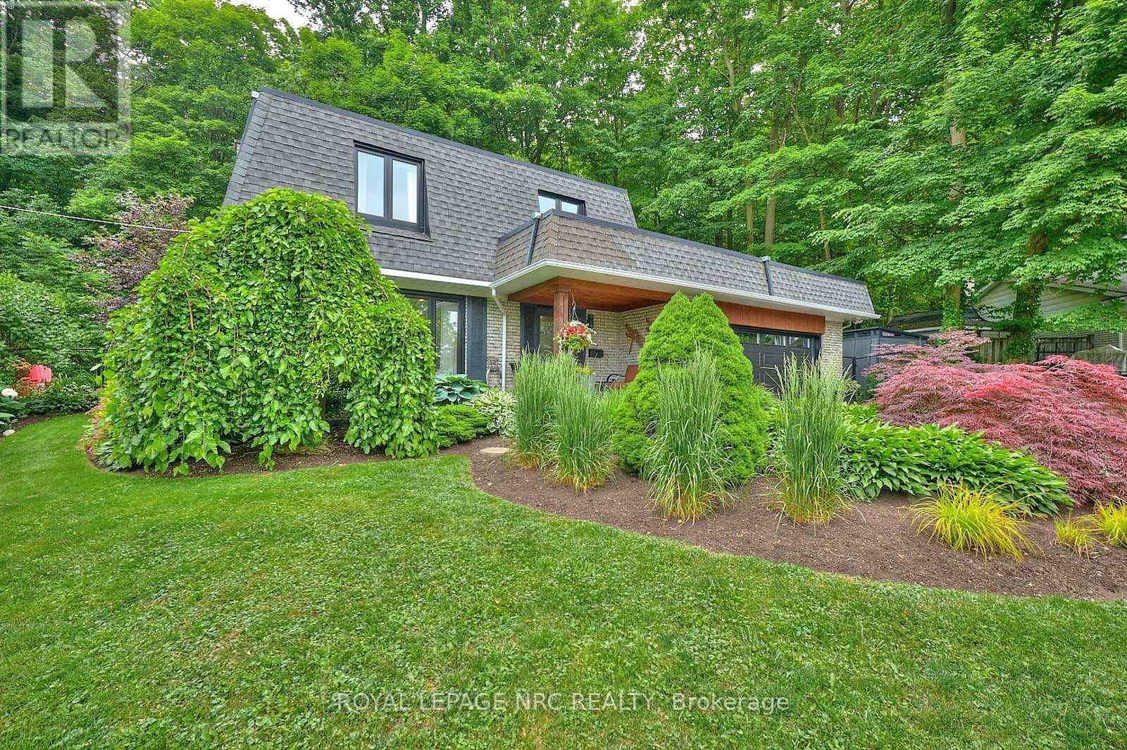St. Catharines (glendale/glenridge), ON L2T3R4,7 CAMELOT COURT