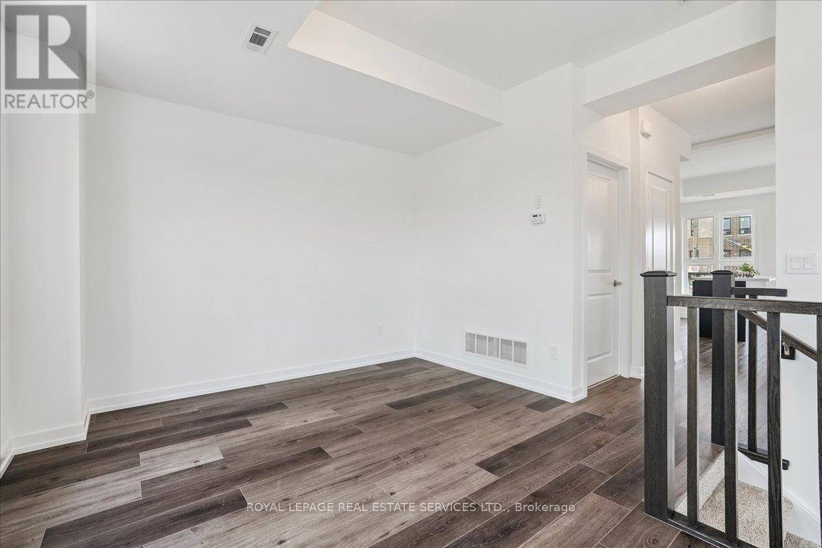 Hamilton (waterdown), ON L8B2A9,271 BURKE STREET