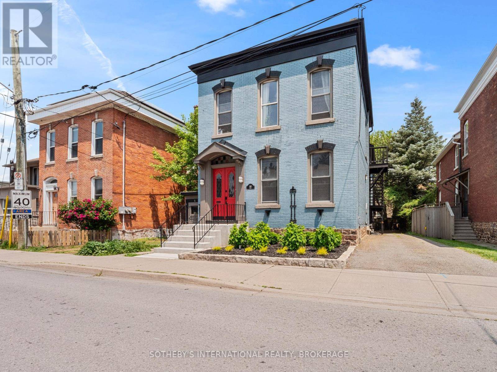 St. Catharines (downtown), ON L2R5C5,180 JAMES STREET