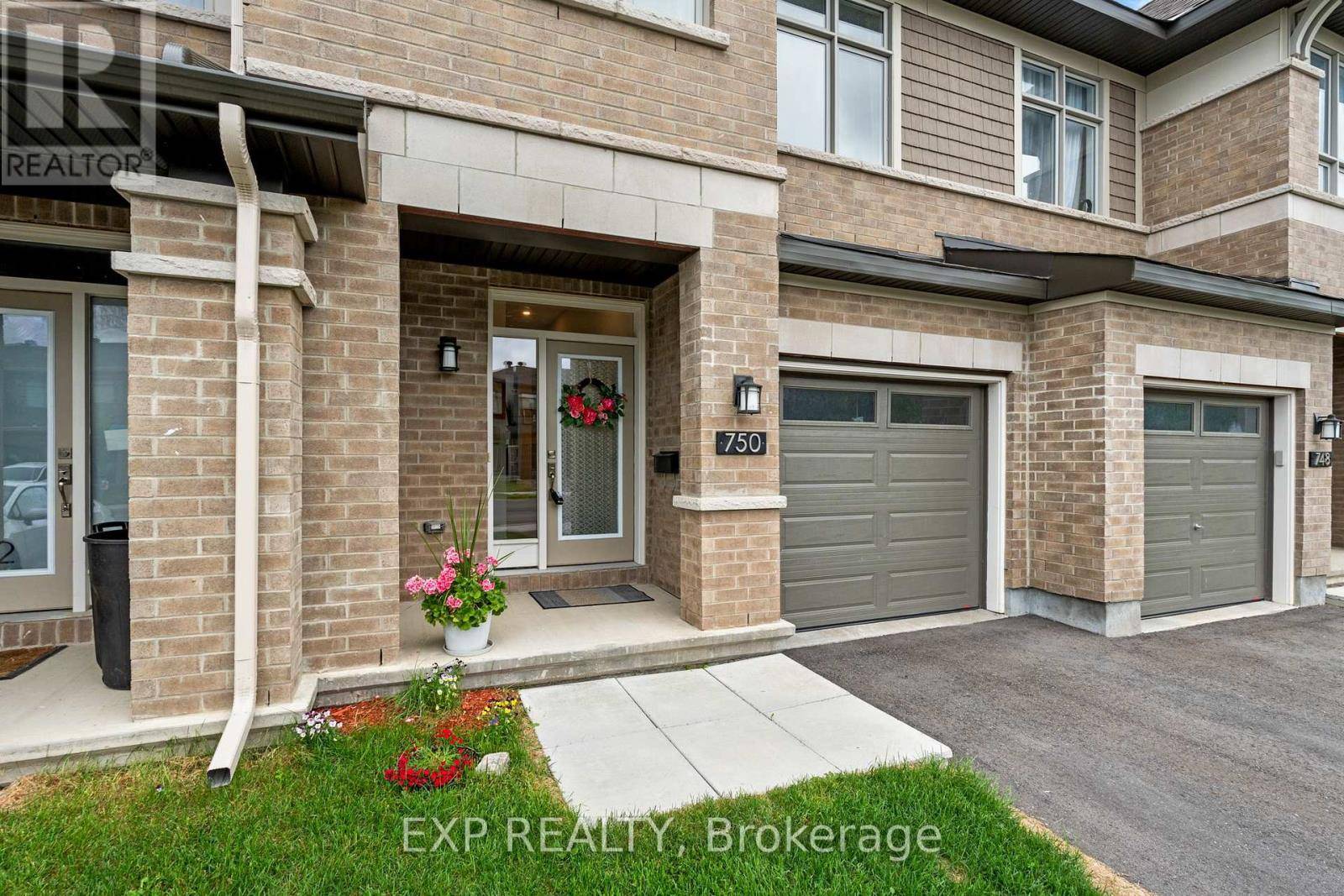 Ottawa, ON K1X0H6,750 MIIKANA ROAD